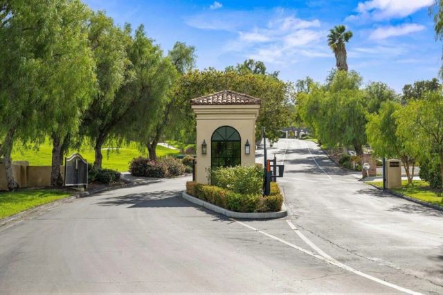 2262 Vista Valley Lane, Vista, CA 92084