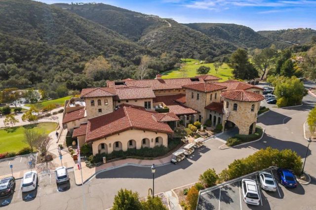 2262 Vista Valley Lane, Vista, CA 92084