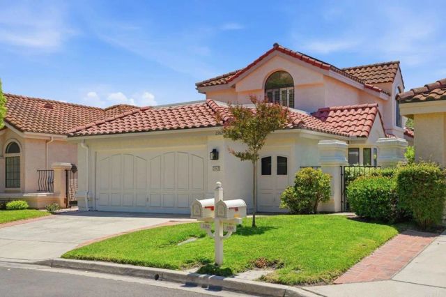 2262 Vista Valley Lane, Vista, CA 92084