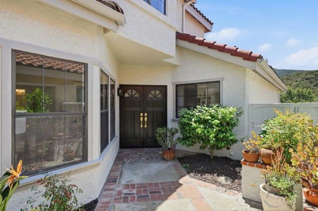 2262 Vista Valley Lane, Vista, CA 92084