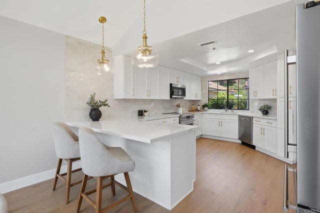 2262 Vista Valley Lane, Vista, CA 92084