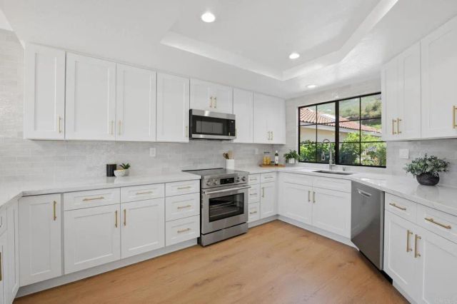 2262 Vista Valley Lane, Vista, CA 92084
