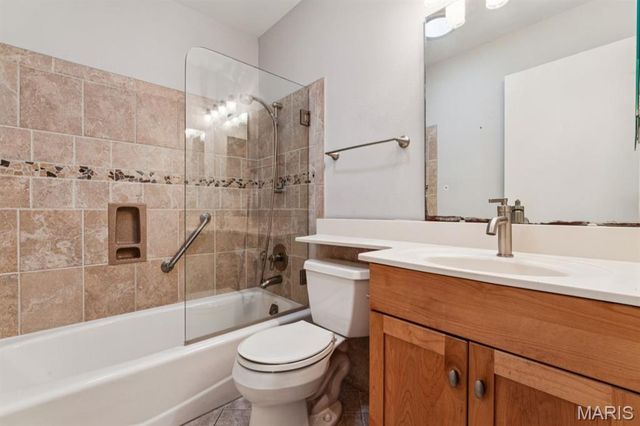 12801 Bellerive Estates Drive, St Louis, MO 63141