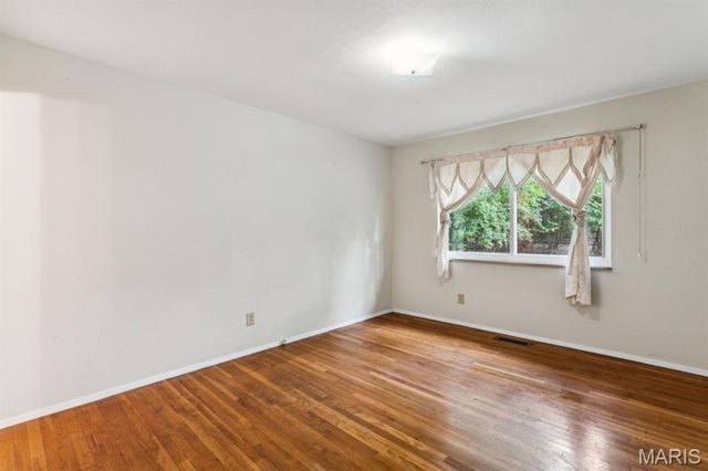12801 Bellerive Estates Drive, St Louis, MO 63141