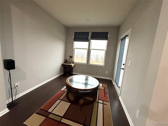 4811 Broomfield Way, Lake Orion, MI 48359