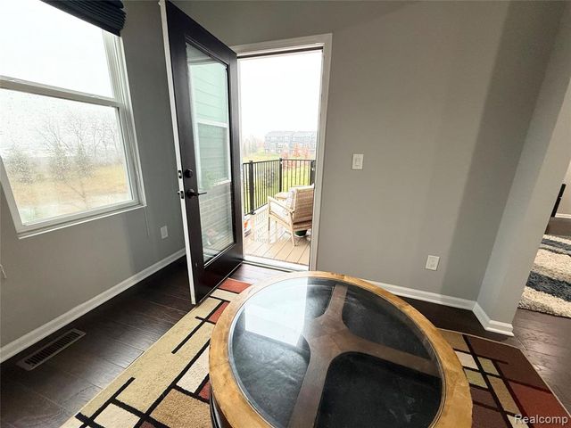 4811 Broomfield Way, Lake Orion, MI 48359