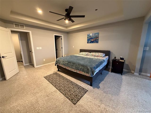 4811 Broomfield Way, Lake Orion, MI 48359