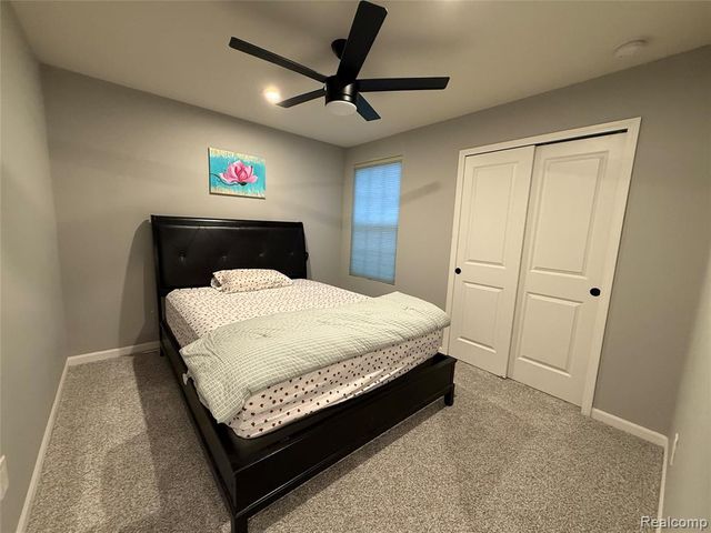 4811 Broomfield Way, Lake Orion, MI 48359