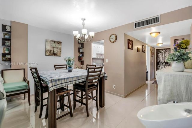 2649 NW 48th Terrace 130, Lauderdale Lakes, FL 33313