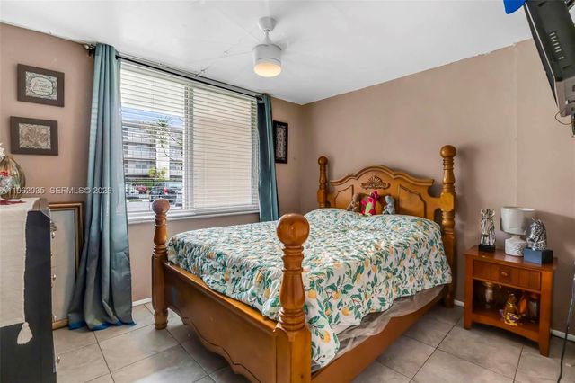2649 NW 48th Terrace 130, Lauderdale Lakes, FL 33313