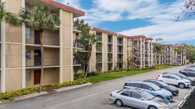 2649 NW 48th Terrace 130, Lauderdale Lakes, FL 33313