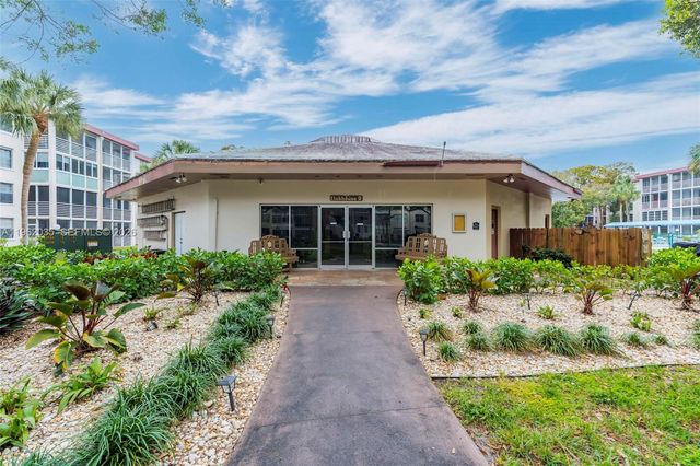 2649 NW 48th Terrace 130, Lauderdale Lakes, FL 33313