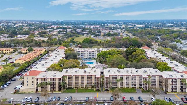 2649 NW 48th Terrace 130, Lauderdale Lakes, FL 33313