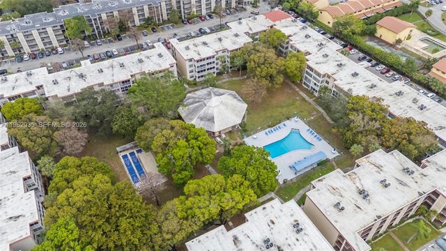 2649 NW 48th Terrace 130, Lauderdale Lakes, FL 33313