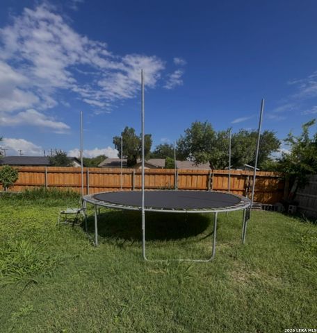 8627 STANDING ROCK ST, San Antonio, TX 78242