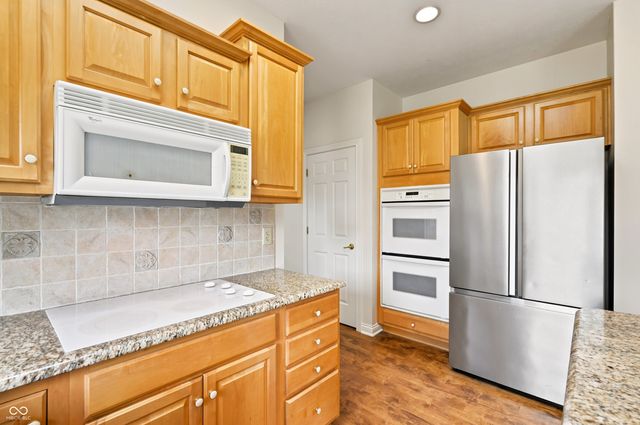 10914 Lightship Court, Fishers, IN 46038