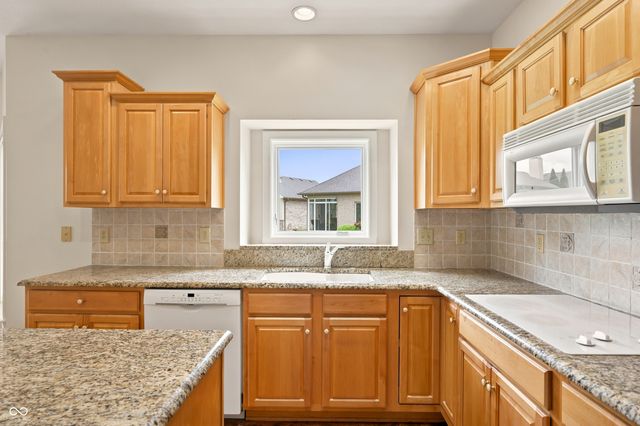10914 Lightship Court, Fishers, IN 46038