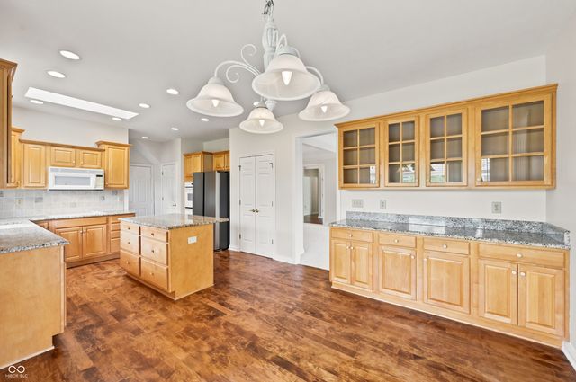 10914 Lightship Court, Fishers, IN 46038