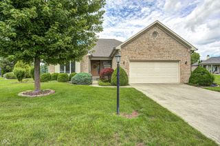 10914 Lightship Court, Fishers, IN 46038