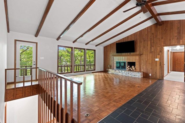 1511 N BRIARCLIFF DRIVE, Appleton, WI 54915