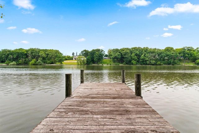 1511 N BRIARCLIFF DRIVE, Appleton, WI 54915