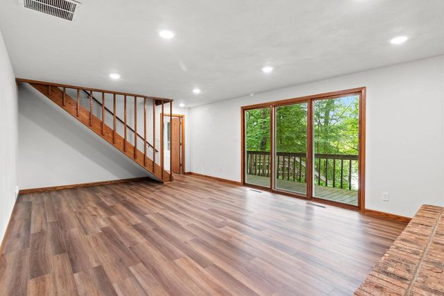 1511 N BRIARCLIFF DRIVE, Appleton, WI 54915