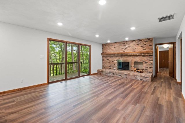 1511 N BRIARCLIFF DRIVE, Appleton, WI 54915