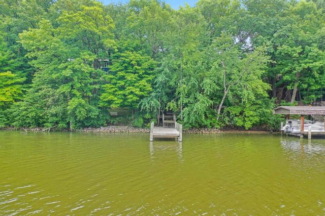 1511 N BRIARCLIFF DRIVE, Appleton, WI 54915