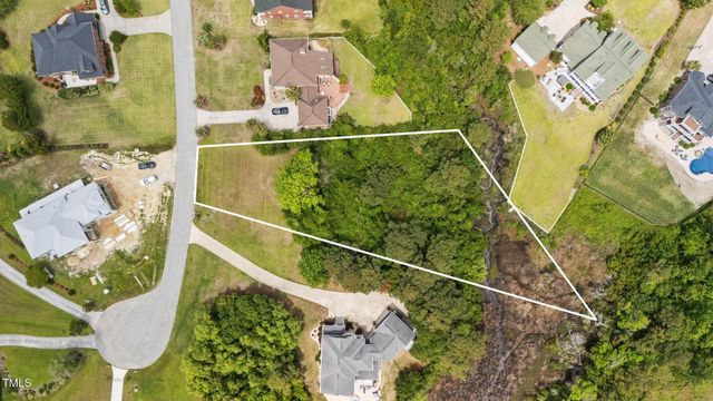 121 Fawn Creek Court, Cedar Point, NC 28584