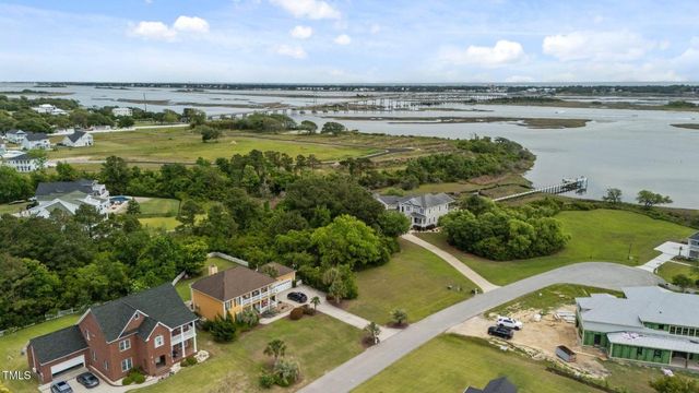 121 Fawn Creek Court, Cedar Point, NC 28584
