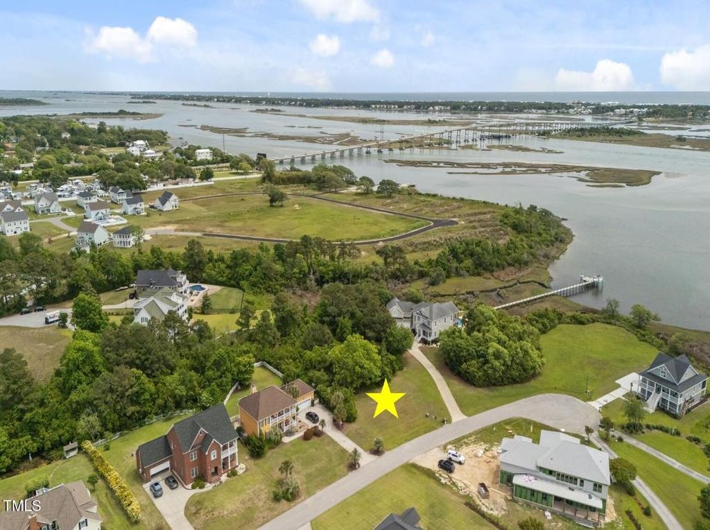 121 Fawn Creek Court, Cedar Point, NC 28584
