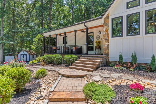 384 Rankin Hill Road, Troutman, NC 28166