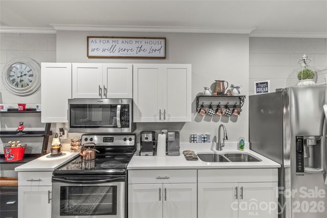 384 Rankin Hill Road, Troutman, NC 28166