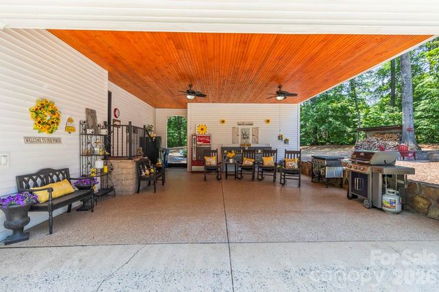384 Rankin Hill Road, Troutman, NC 28166