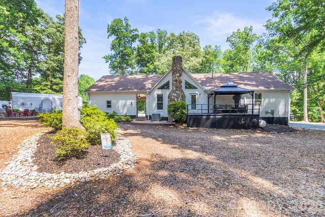 384 Rankin Hill Road, Troutman, NC 28166