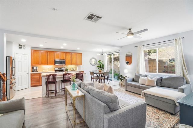 5200 Archery Court, Fontana, CA 92336