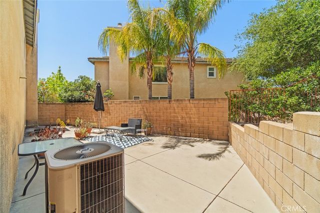 5200 Archery Court, Fontana, CA 92336