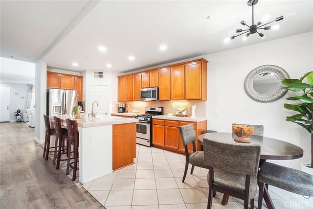 5200 Archery Court, Fontana, CA 92336