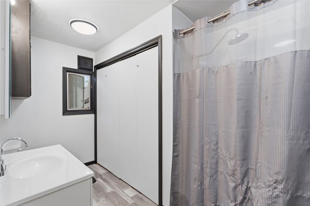 602 W Robinson Street, Knoxville, IA 50138