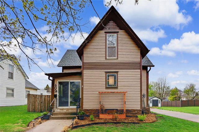 602 W Robinson Street, Knoxville, IA 50138