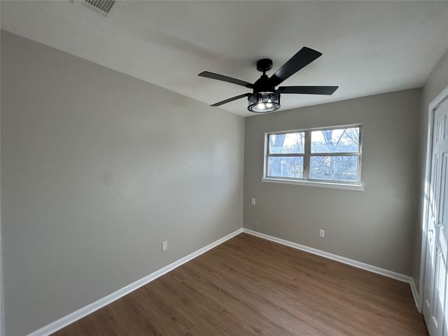 5929 Gayle Drive, Watauga, TX 76148