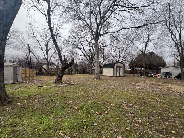 5929 Gayle Drive, Watauga, TX 76148