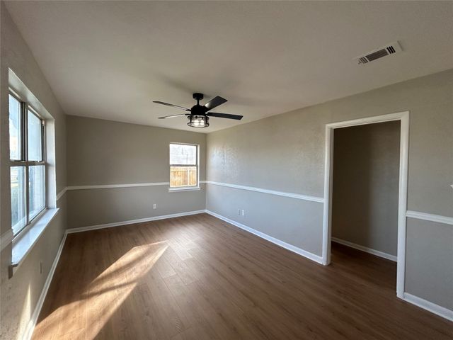 5929 Gayle Drive, Watauga, TX 76148