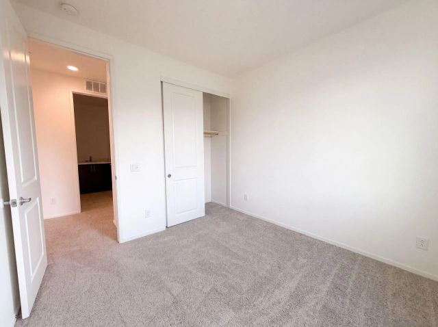1242 Via Candelas, Oceanside, CA 92056
