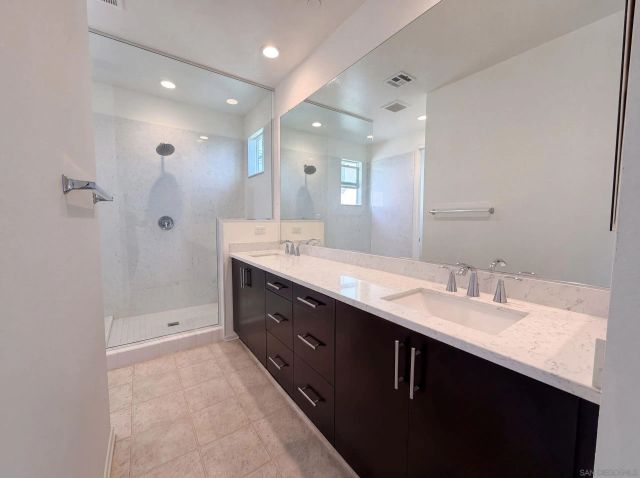 1242 Via Candelas, Oceanside, CA 92056