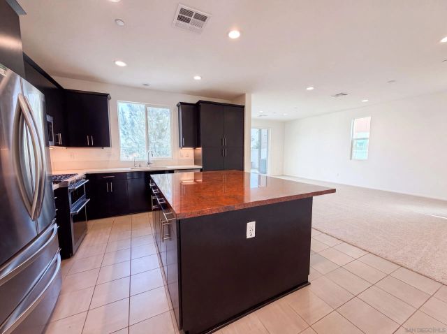1242 Via Candelas, Oceanside, CA 92056