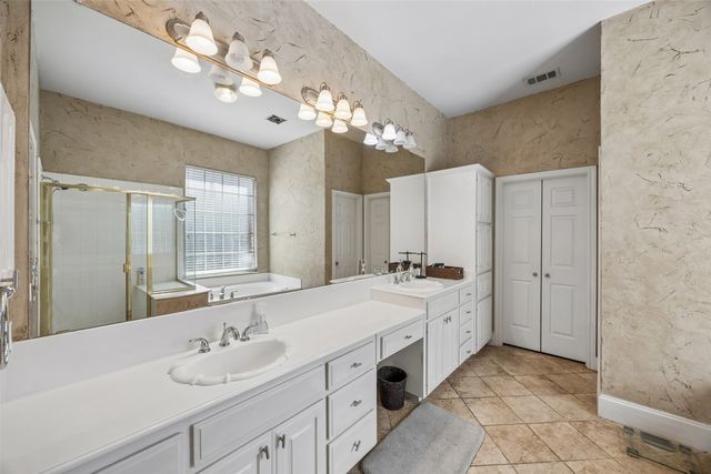 2124 Grayson Road, Mckinney, TX 75072