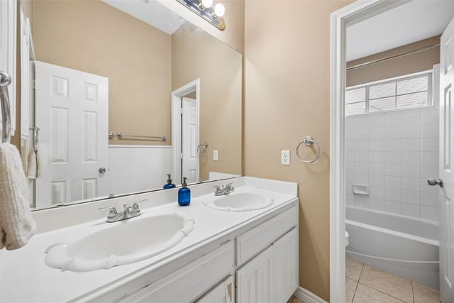 2124 Grayson Road, Mckinney, TX 75072