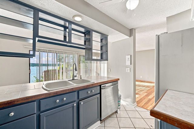893 Cliffs Drive Unit: 107, Ypsilanti, MI 48198