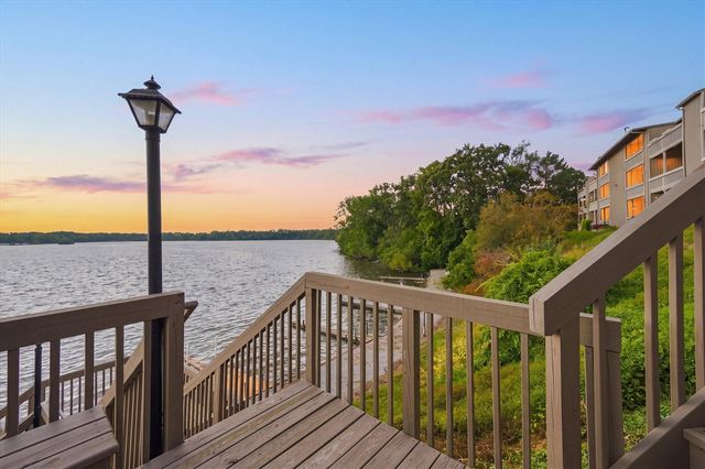 893 Cliffs Drive Unit: 107, Ypsilanti, MI 48198